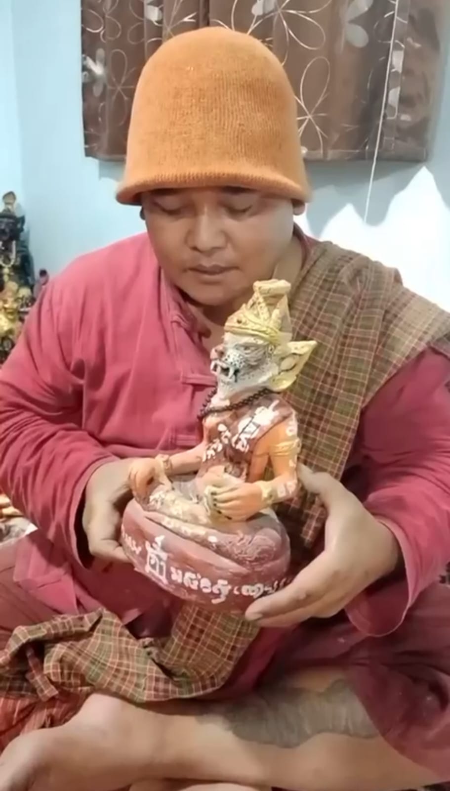 BUTCHA SAMING PRAI "MAESTRO DEGLI SPIRITI" - PEZZO UNICO!