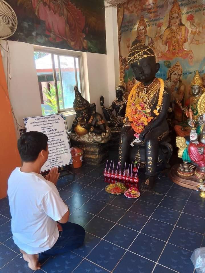 KUMAN THONG CERIMONIALE DEL TEMPIO - STATUA DA ALTARE